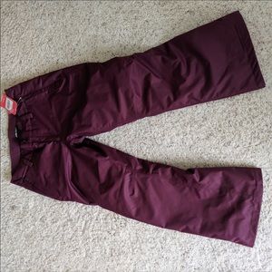 Burgundy North Face Women’s Large Short Snow Pants